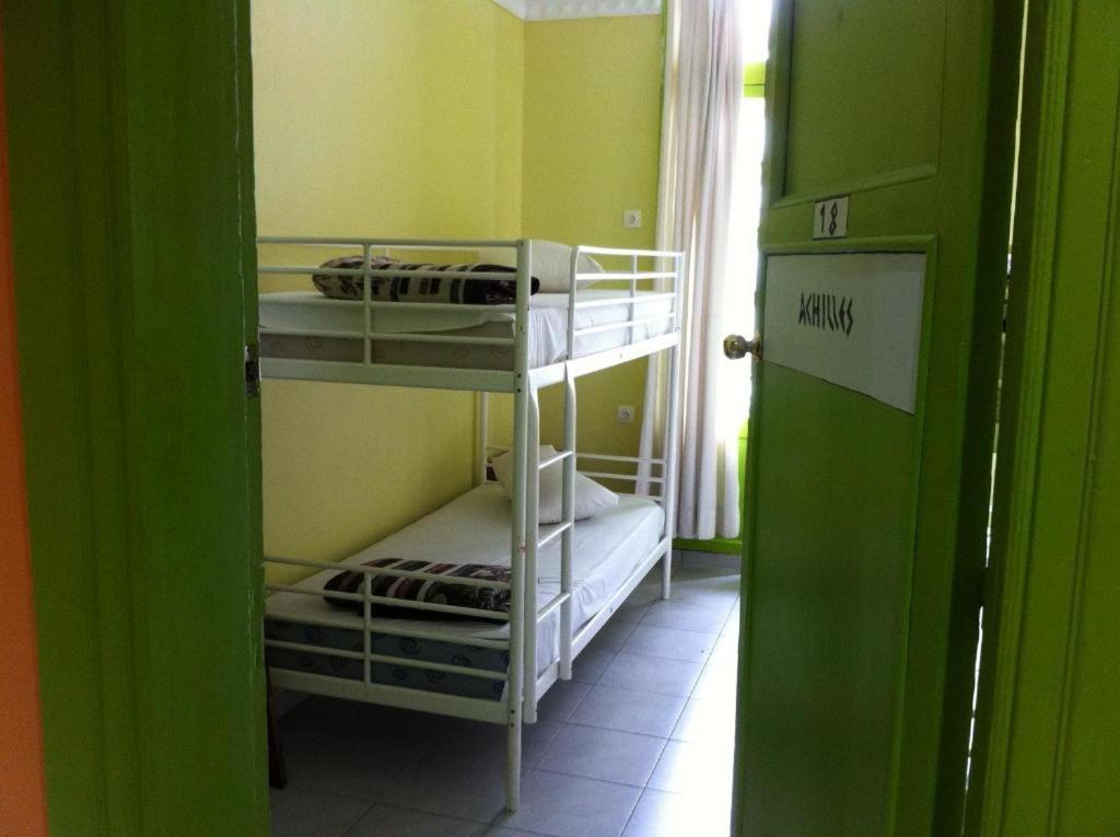 Zeus Hostel Athena Bagian luar foto