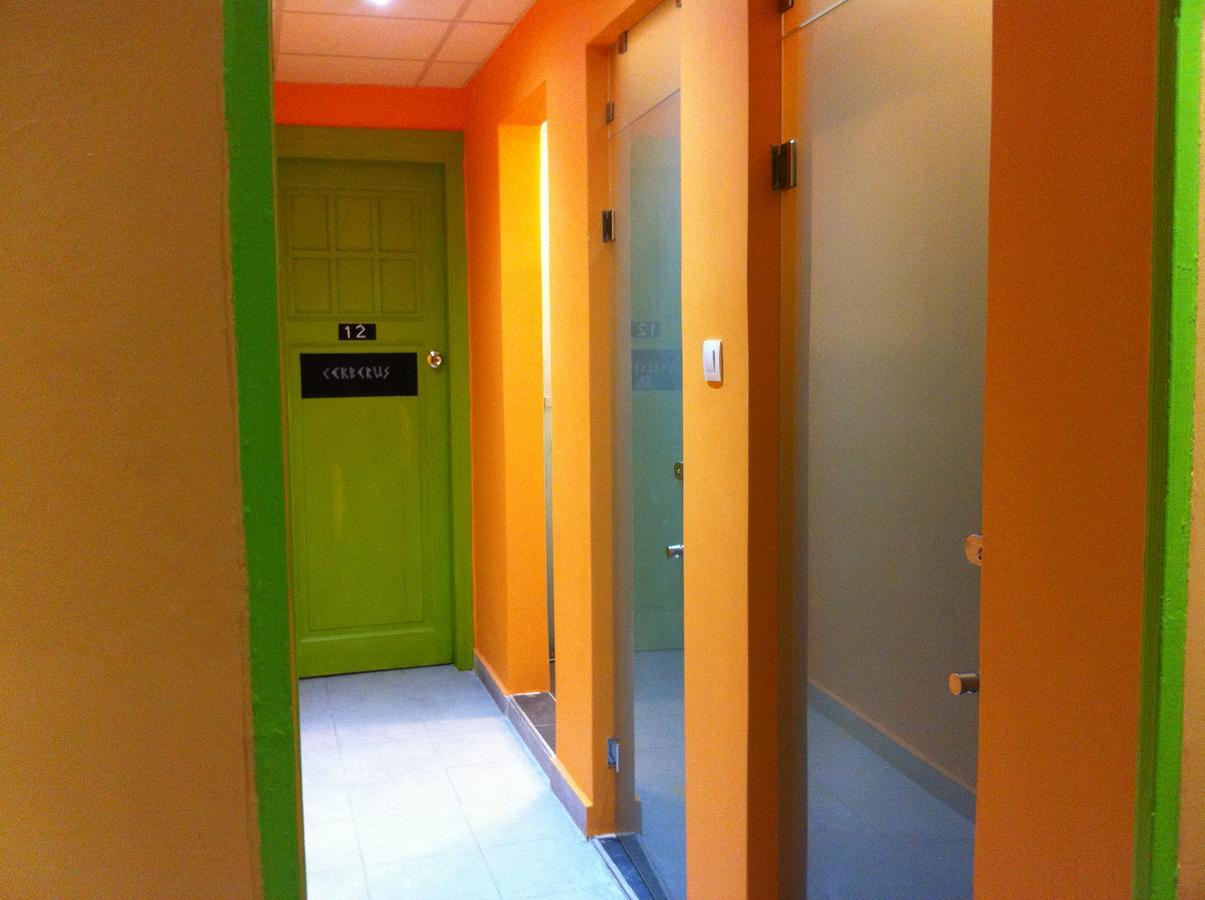 Zeus Hostel Athena Bagian luar foto