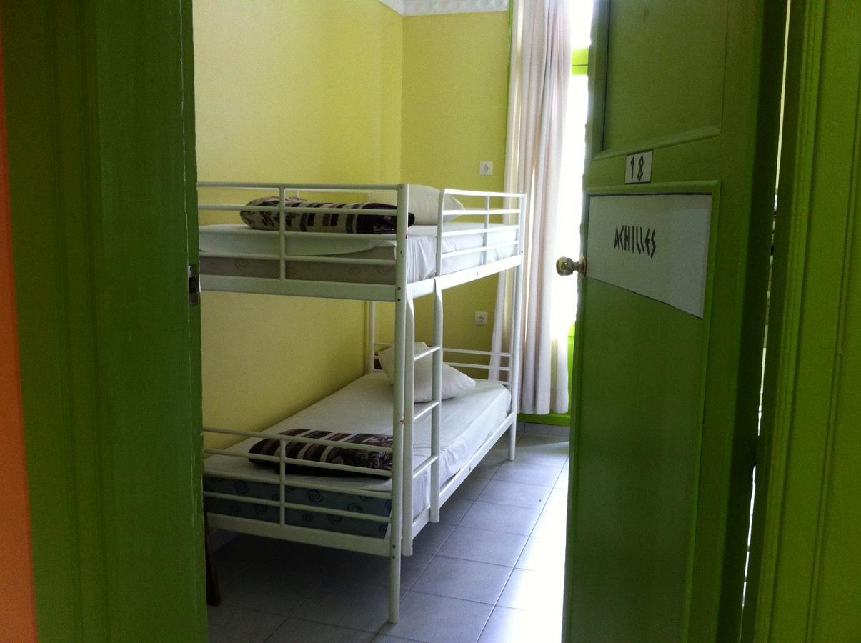 Zeus Hostel Athena Bagian luar foto