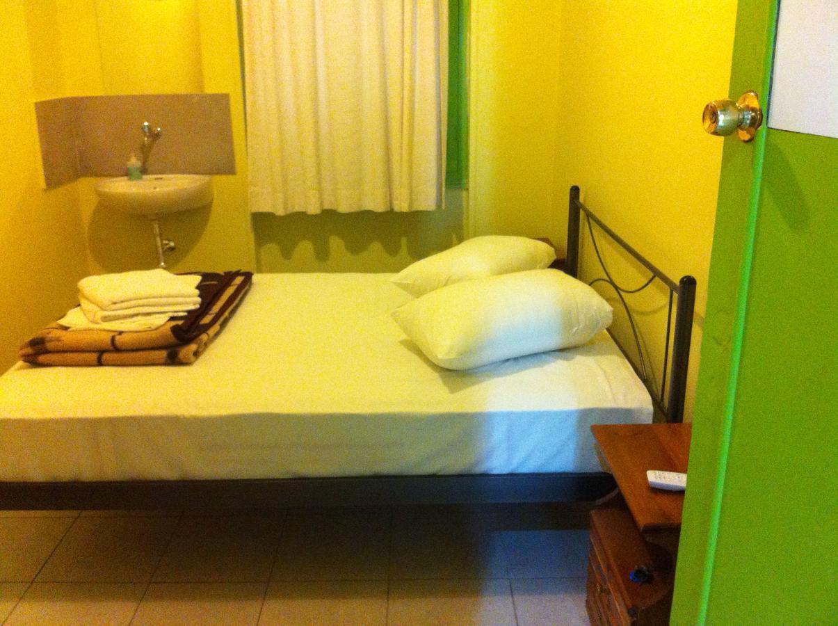 Zeus Hostel Athena Bagian luar foto