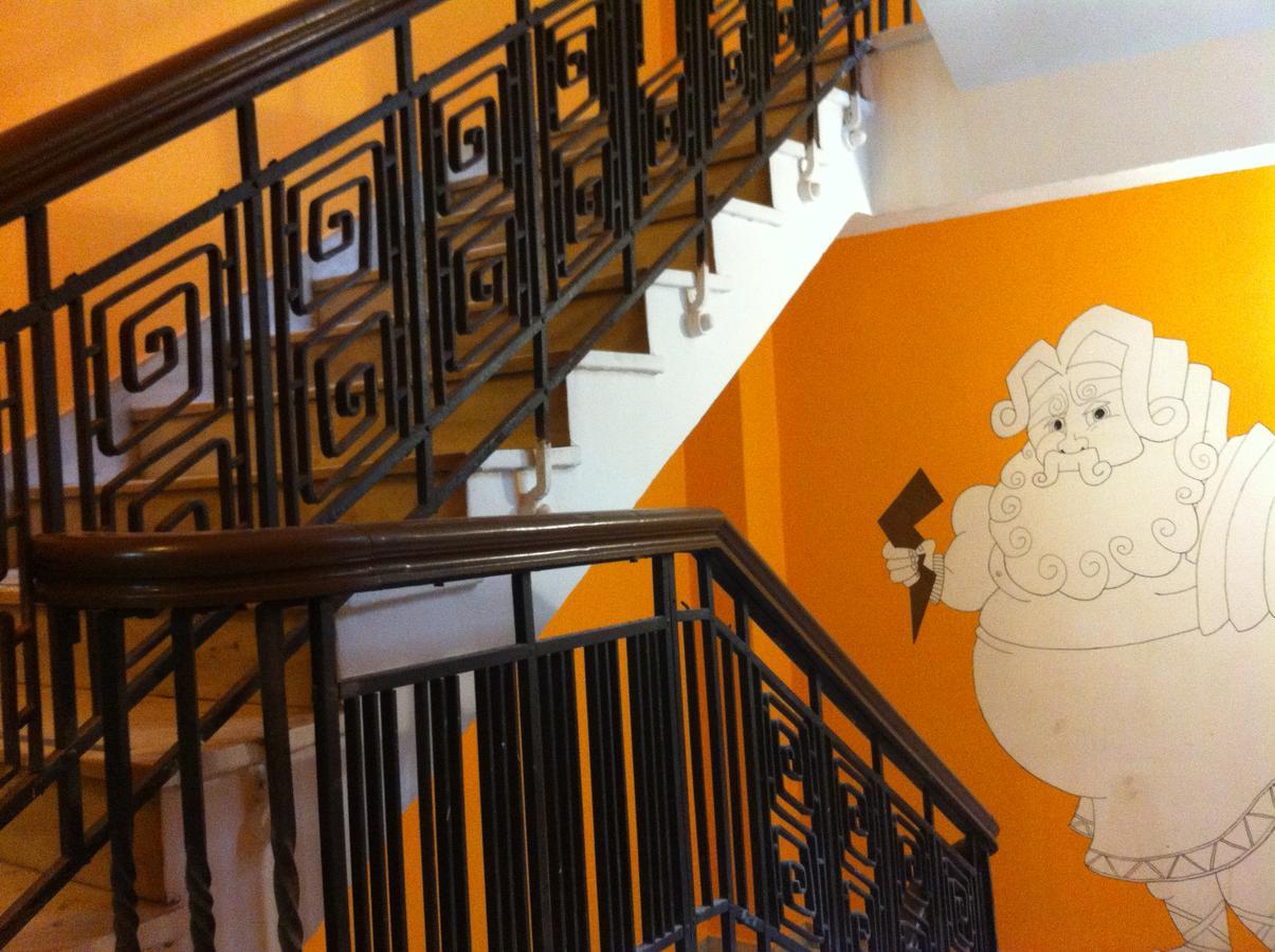 Zeus Hostel Athena Bagian luar foto